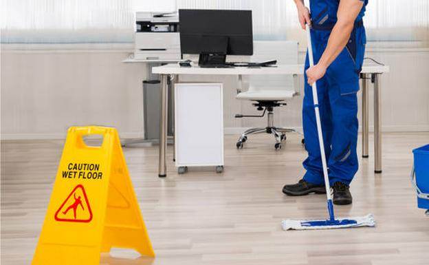 servicios-de-limpieza-para-corporativos-y-oficinas-kOHC-U50787436001rMG-624x385@Leonoticias (1)